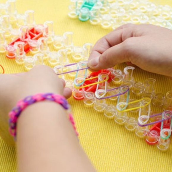 3005 Piece Set Colorful Loom Bands with Loom Board - Picture 2 of 2